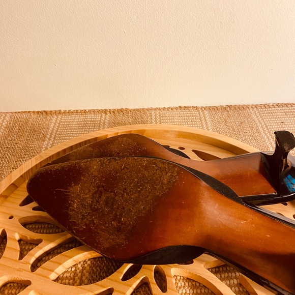 Shoes - Picture 3 of 6